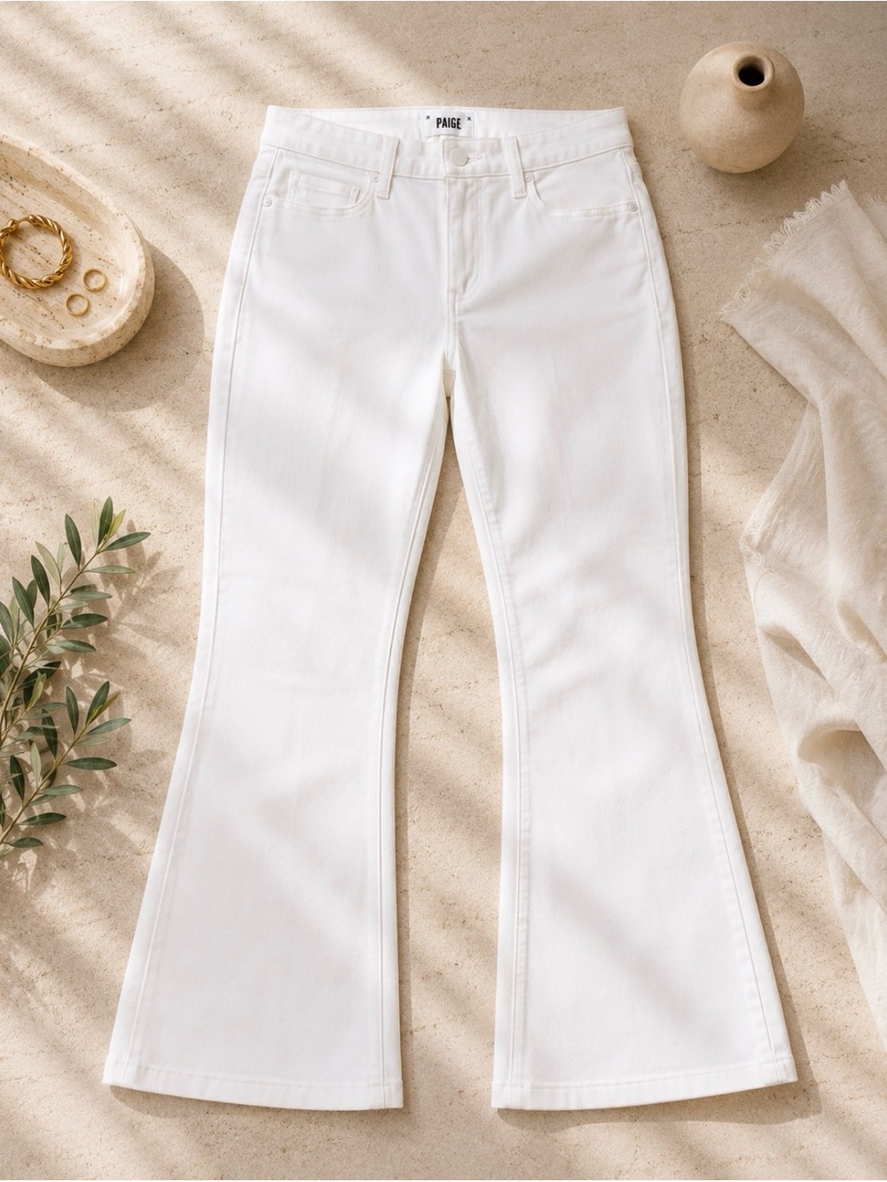 PAIGE Genevieve White Bootcut Jeans Size 27 Crisp White Stretch Denim - Picture 3 of 10